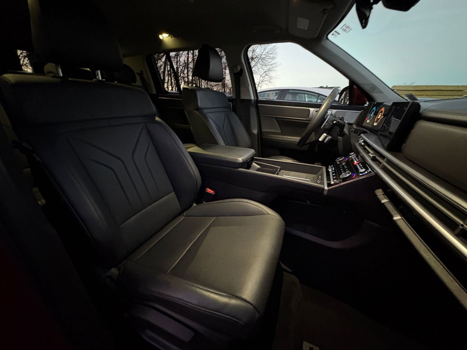 Used 2025 Hyundai Santa Fe SEL image 38