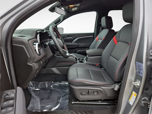 Used 2024 Chevrolet Colorado Z71 w/ Z71 Convenience Package 2 AWD/4WD image 13