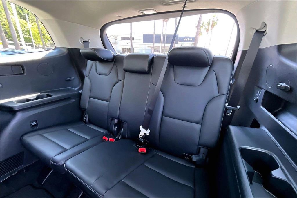 Certified 2022 Kia Telluride LX AWD/4WD image 16