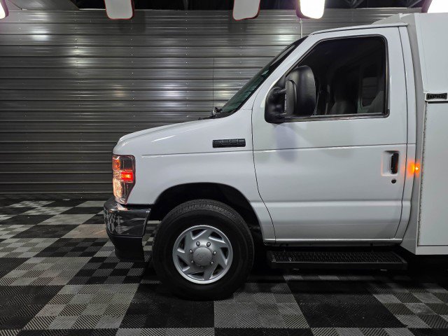 Used 2021 Ford E-350 and Econoline 350 Super Duty w/ Power Windows & Locks Group RWD image 33