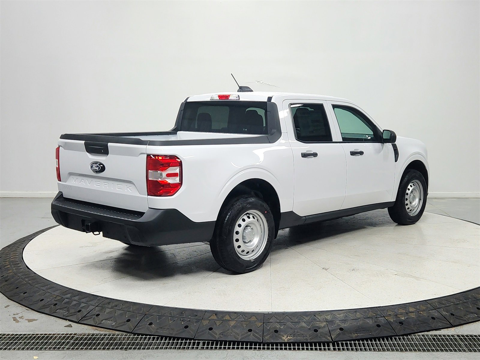 New 2025 Ford Maverick XL w/ Equipment Group 101A image 7