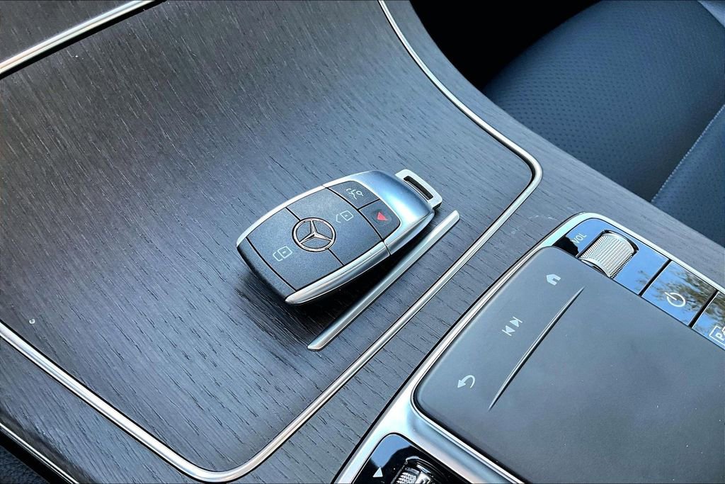 Certified 2022 Mercedes-Benz GLC 300 4MATIC image 10