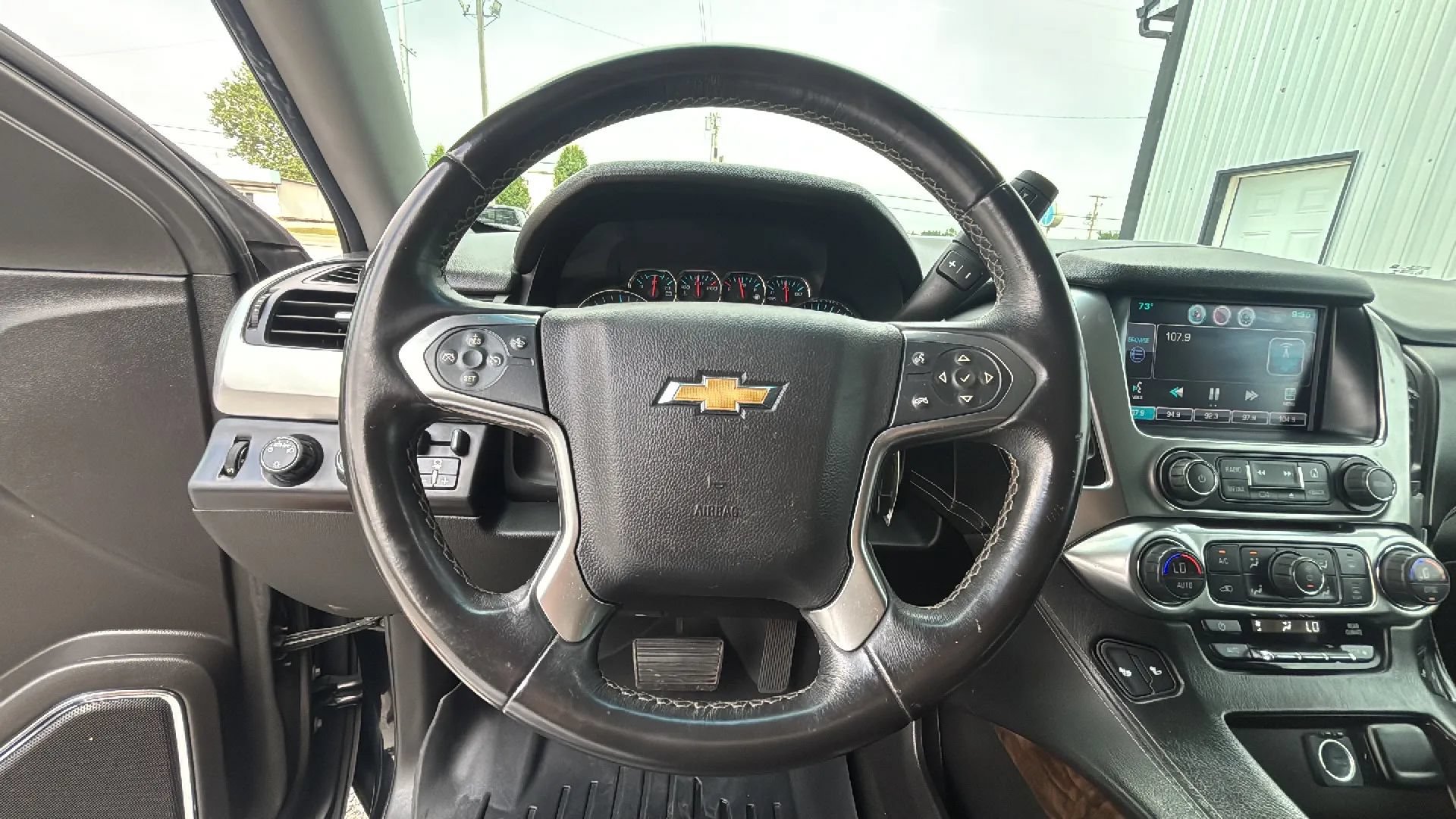 Used 2015 Chevrolet Suburban LT AWD/4WD image 24