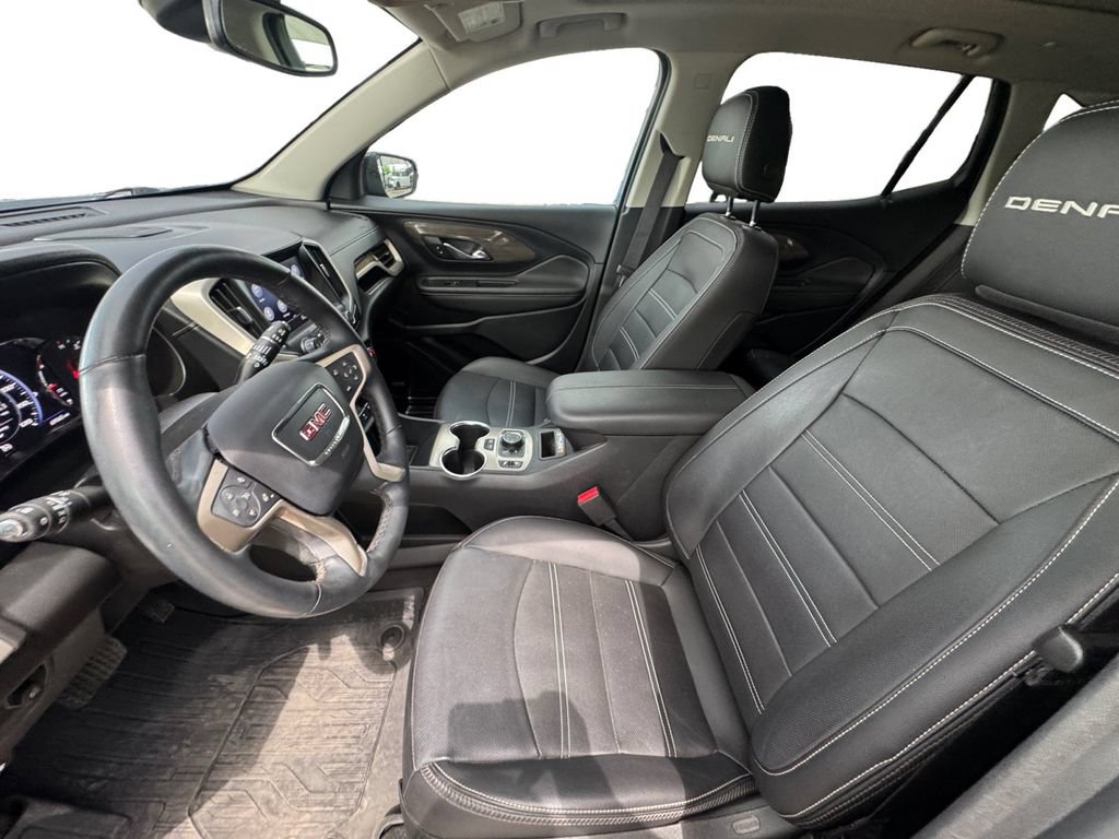 Certified 2024 GMC Terrain Denali w/ Black Diamond Edition AWD/4WD image 10
