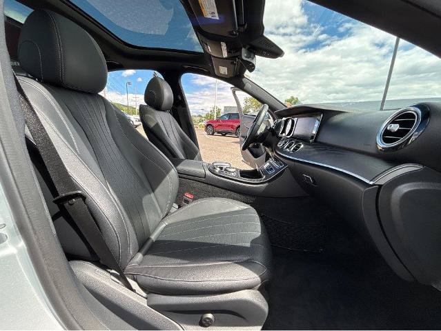 Used 2019 Mercedes-Benz E 300 4MATIC image 6