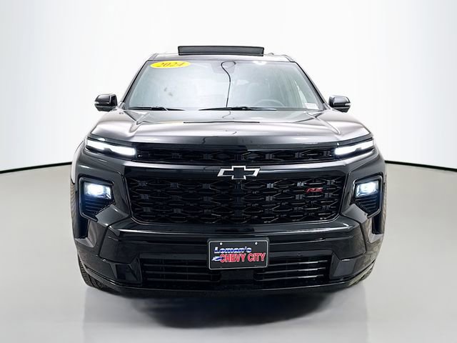 Used 2024 Chevrolet Traverse RS image 2