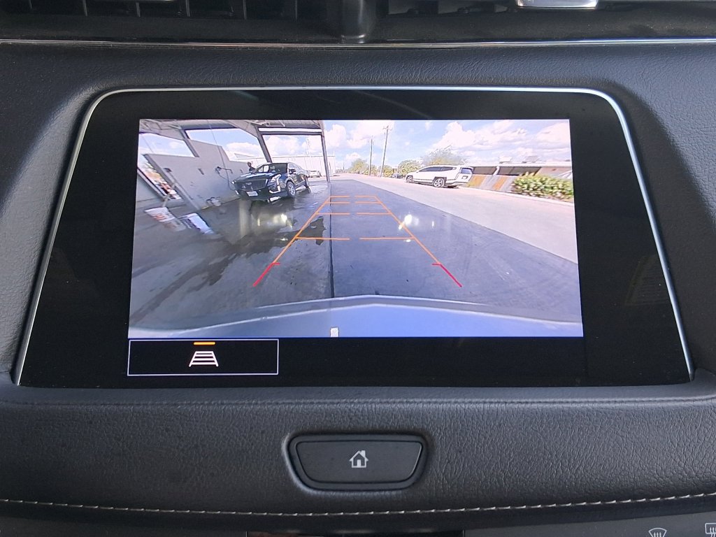 Certified 2023 Cadillac XT4 Luxury FWD image 14