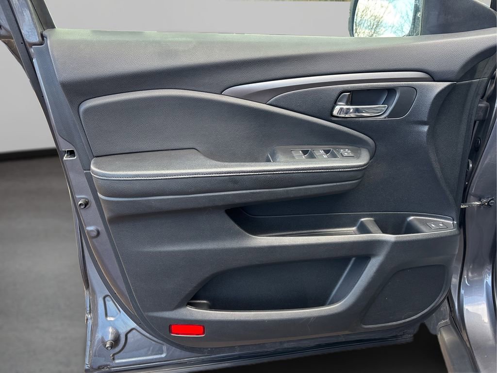 Used 2017 Honda Pilot EX-L image 22