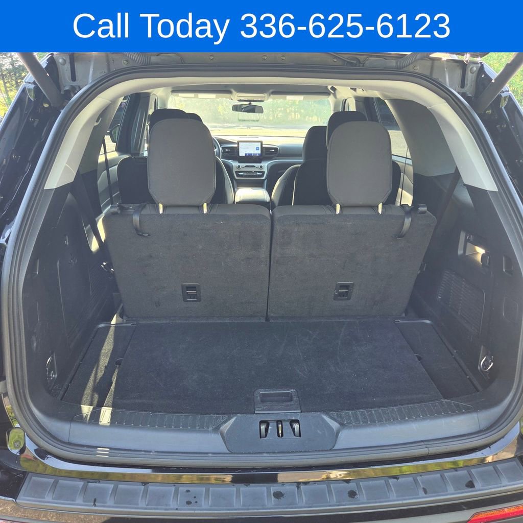 Used 2022 Ford Explorer XLT AWD/4WD image 11