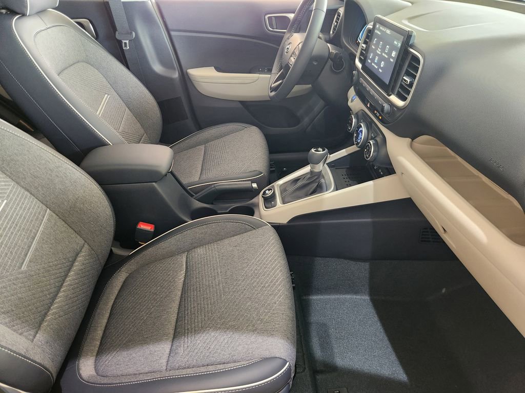 New 2026 Hyundai Venue SEL FWD image 9