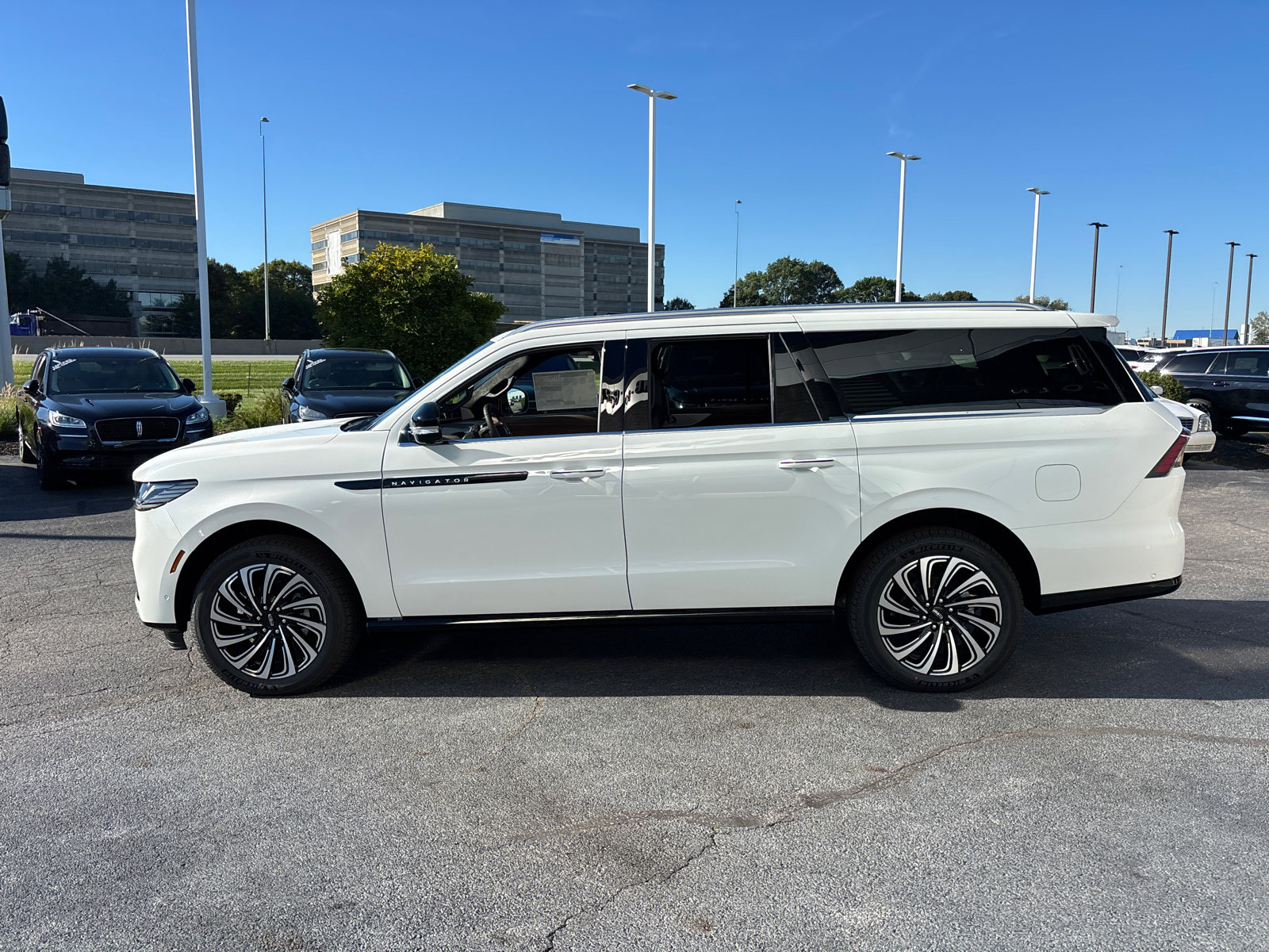 New 2025 Lincoln Navigator L Black Label image 4