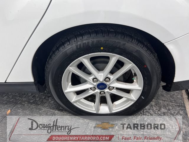 Used 2015 Ford Focus SE FWD image 19