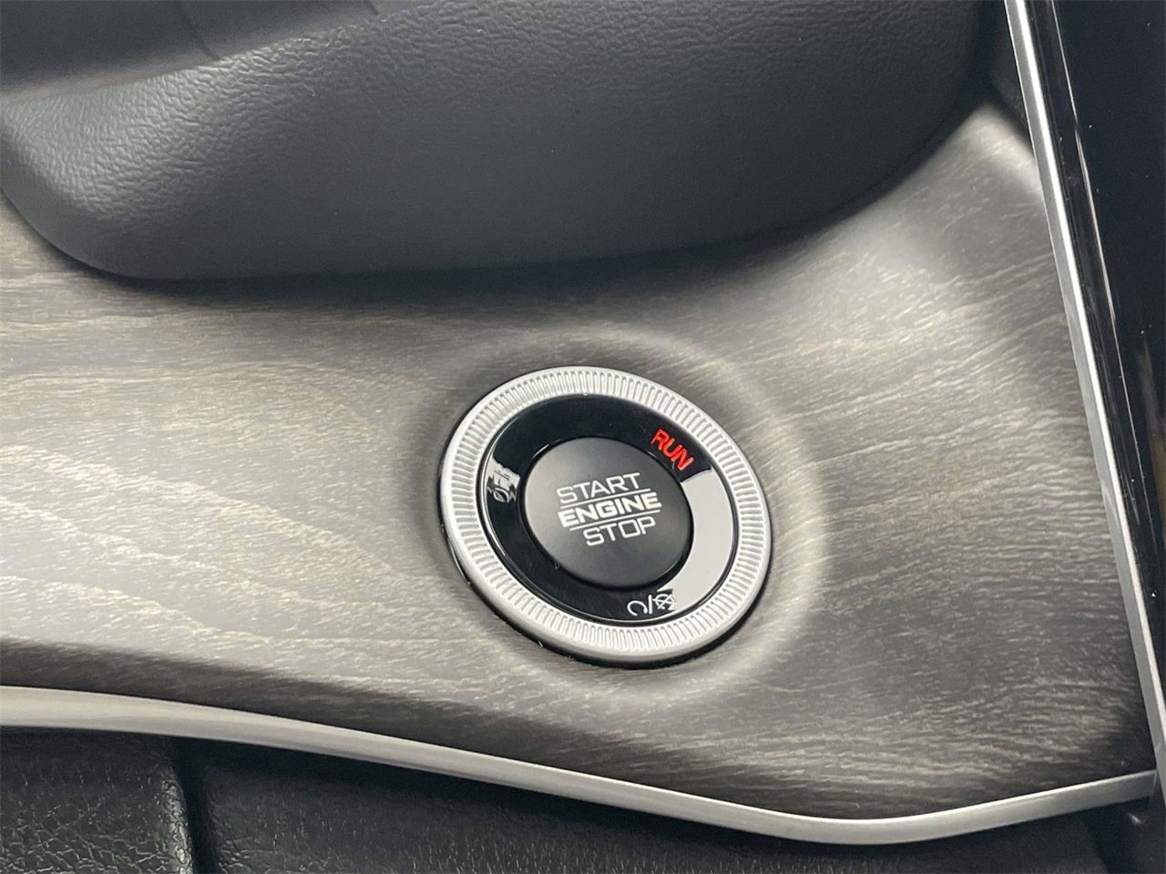 New 2025 Jeep Grand Cherokee L Limited image 39