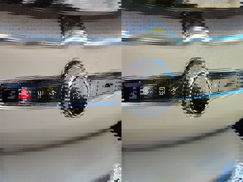 Used 2018 Volvo XC60 T6 Inscription w/ Luxury Seat Package image 31