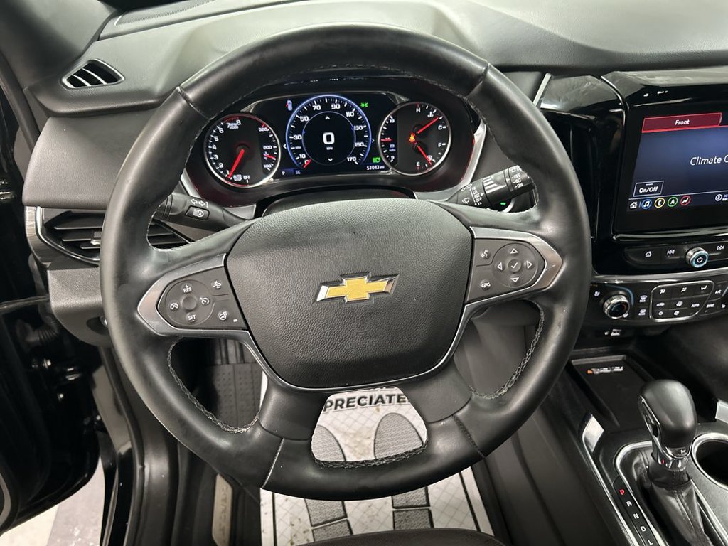 Used 2023 Chevrolet Traverse High Country w/ LPO, Floor Liner Package AWD/4WD image 4