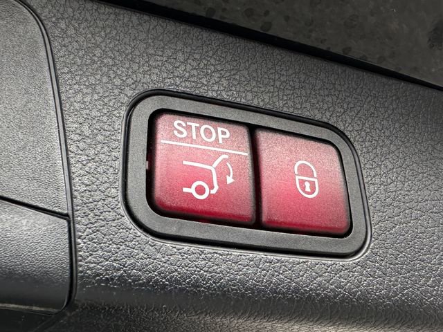 Used 2020 Mercedes-Benz GLB 250 4MATIC image 39