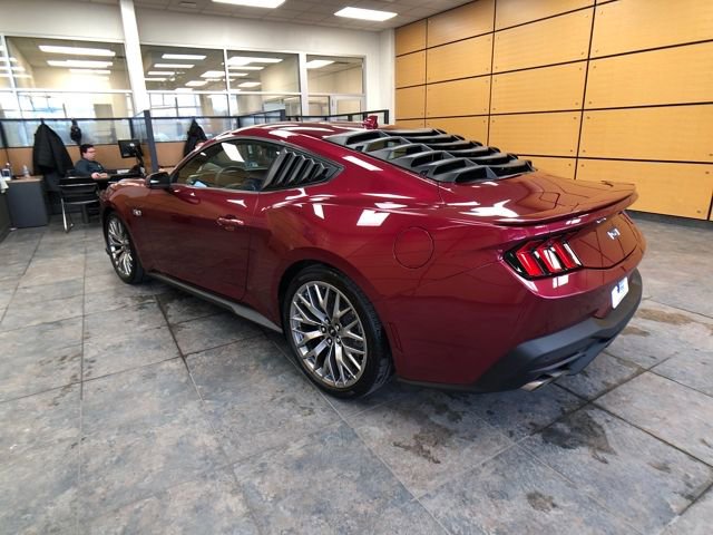 Used 2025 Ford Mustang GT Premium image 5
