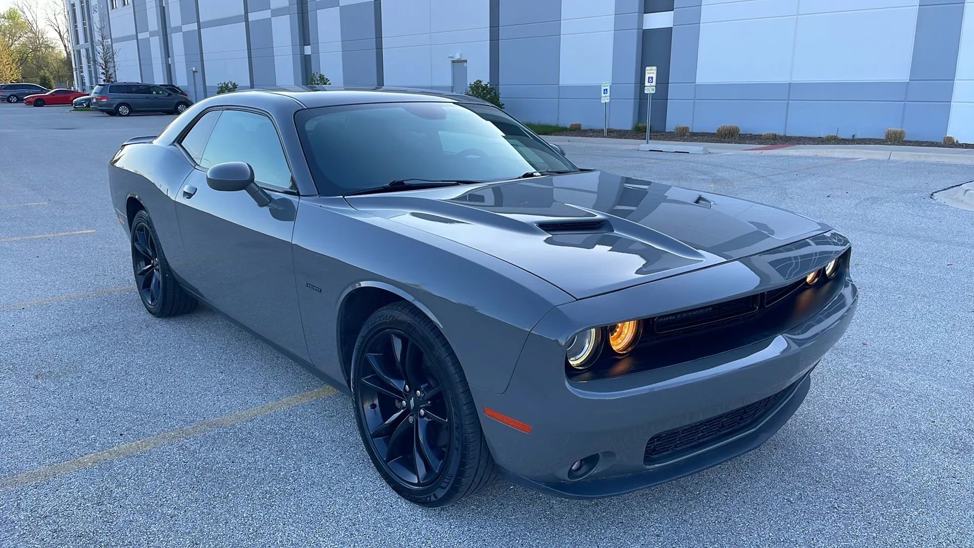 Used 2018 Dodge Challenger R/T w/ Blacktop Package RWD image 5