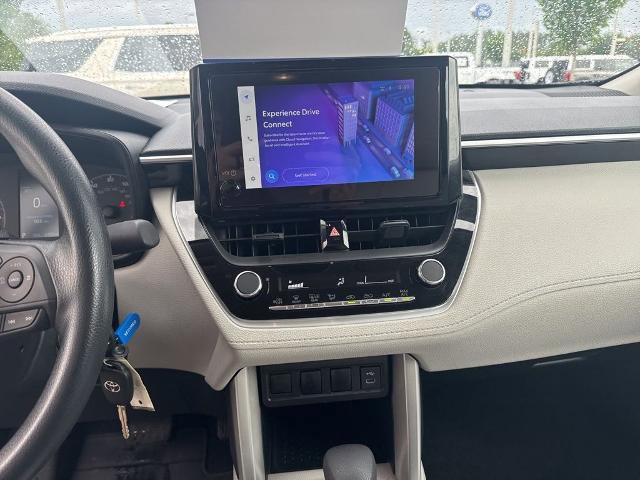 Used 2025 Toyota Corolla Cross L FWD image 18