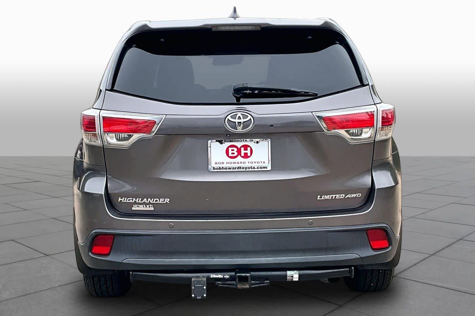 Used 2014 Toyota Highlander Limited Platinum AWD/4WD image 5