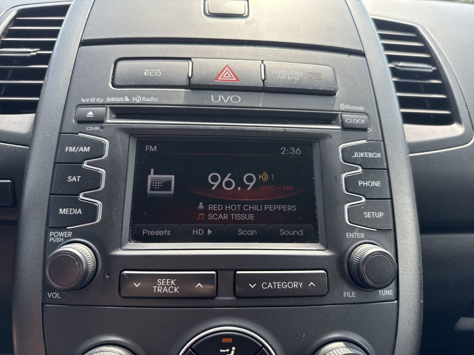 Used 2013 Kia Soul + w/ Audio Pkg FWD image 18