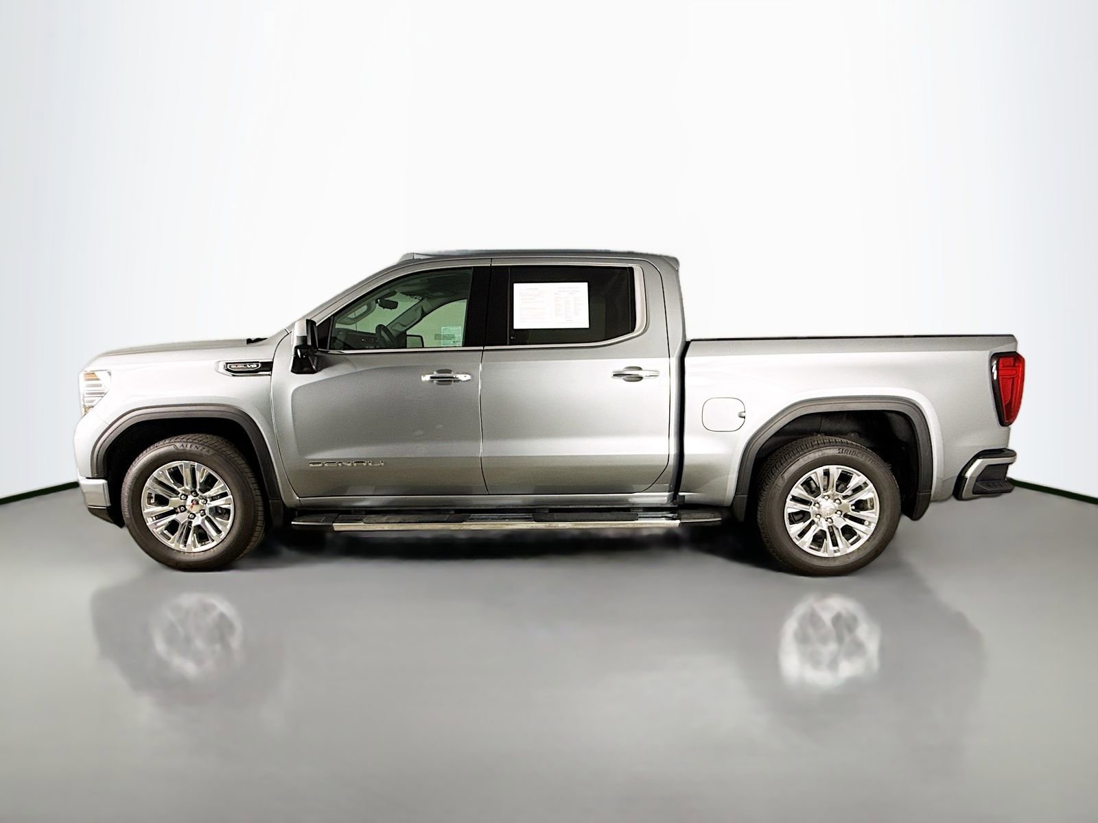 Used 2024 GMC Sierra 1500 Denali w/ Technology Package image 4