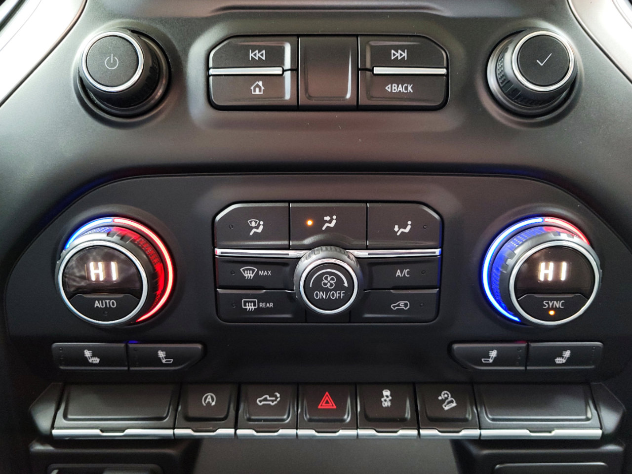 Used 2019 Chevrolet Silverado 1500 LT Trail Boss w/ Convenience Package image 13