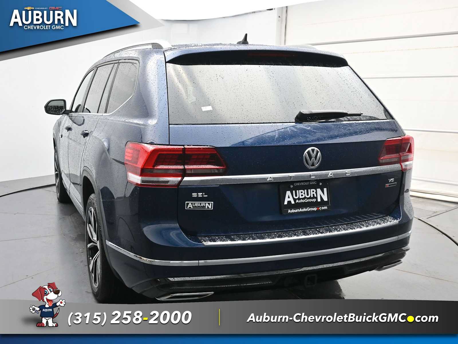 Used 2019 Volkswagen Atlas SEL R-Line AWD/4WD image 17