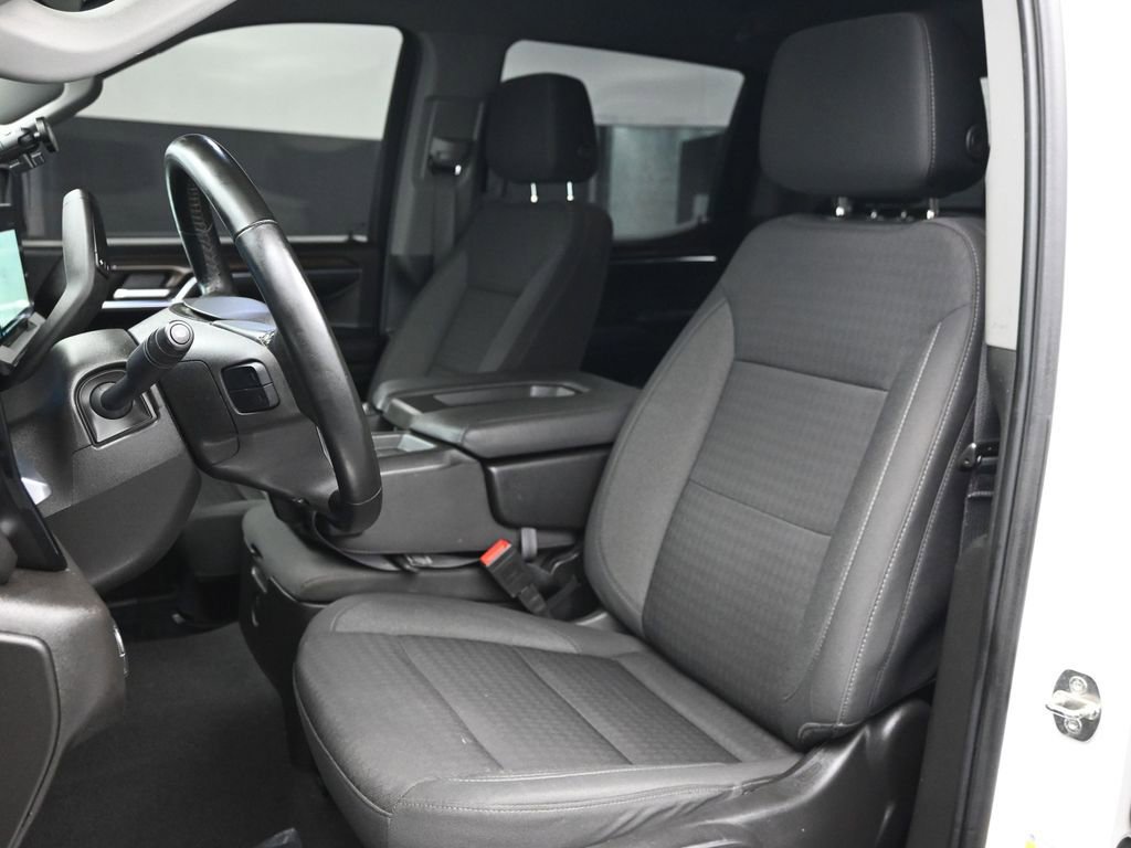 Used 2023 Chevrolet Silverado 1500 RST AWD/4WD image 6