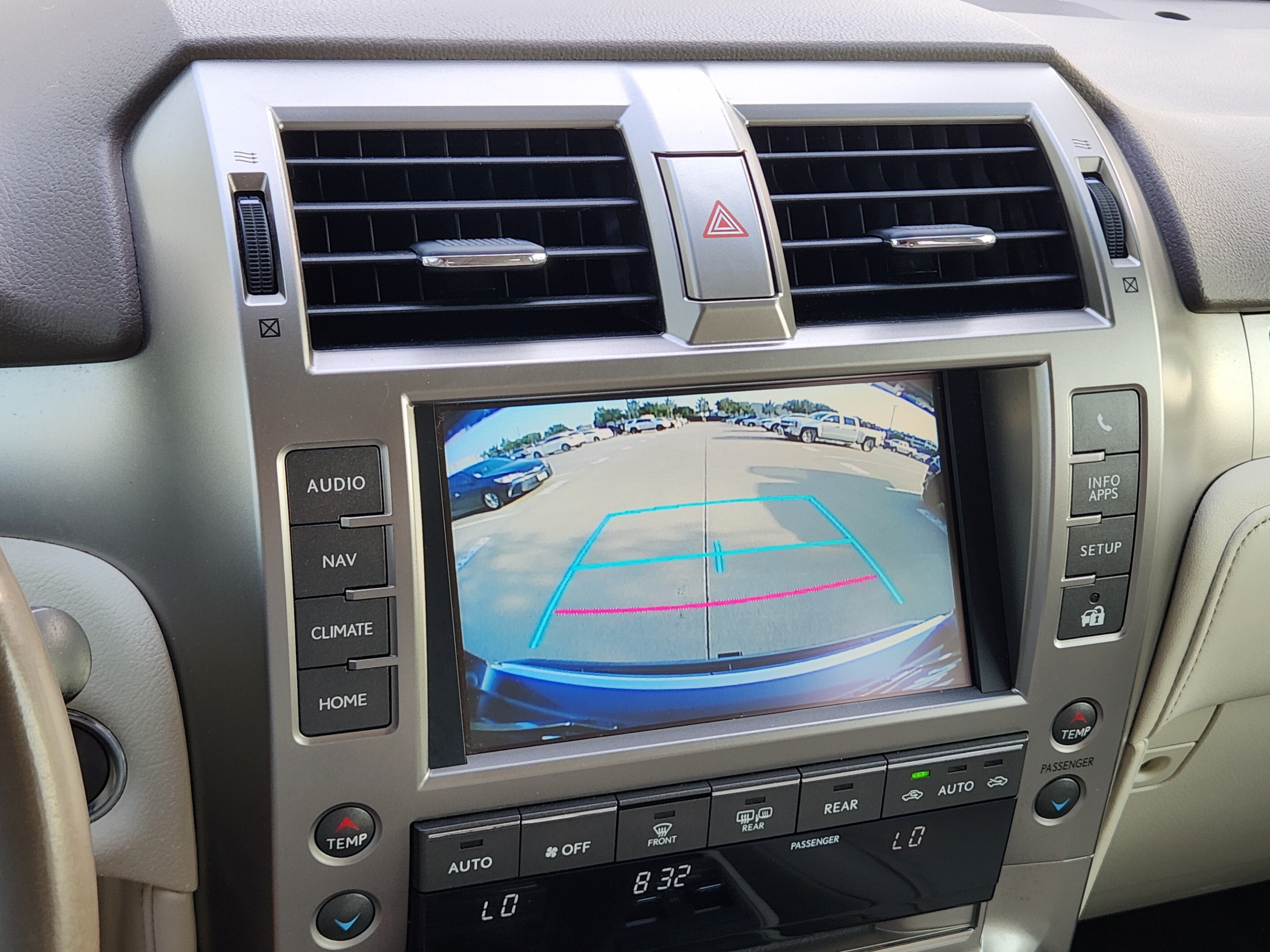 Used 2017 Lexus GX 460 AWD/4WD image 10