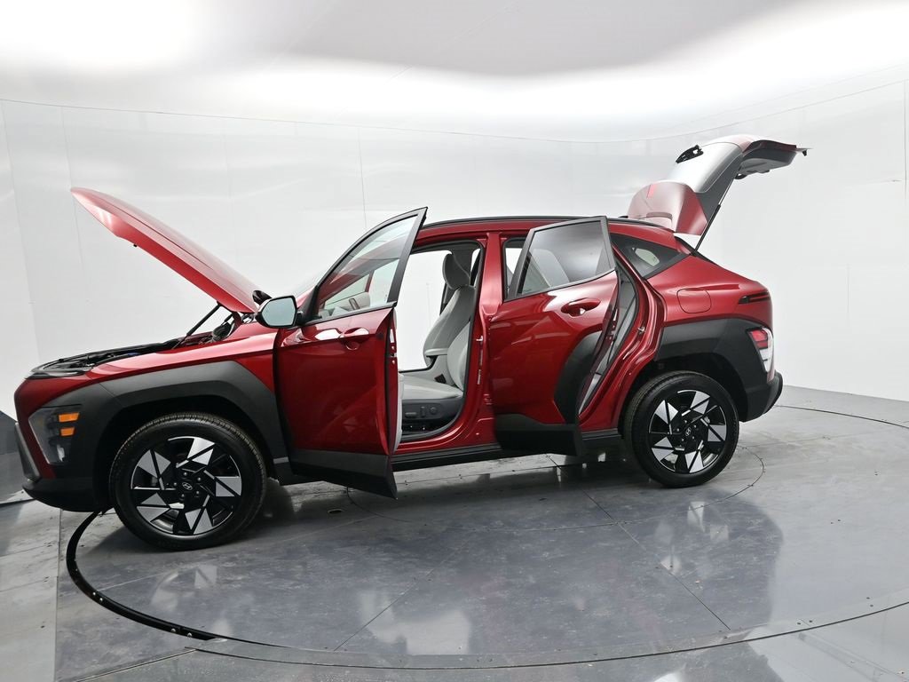 Used 2025 Hyundai Kona SEL image 62