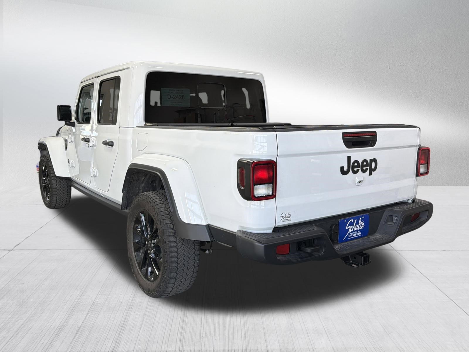 Used 2025 Jeep Gladiator Sport image 5