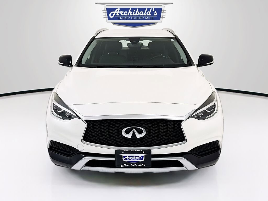 Used 2018 INFINITI QX30 AWD image 2