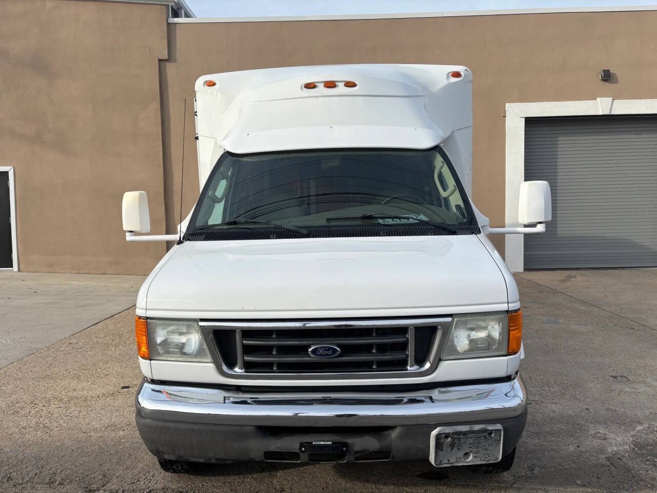 Used 2007 Ford E-450 and Econoline 450 RWD image 9