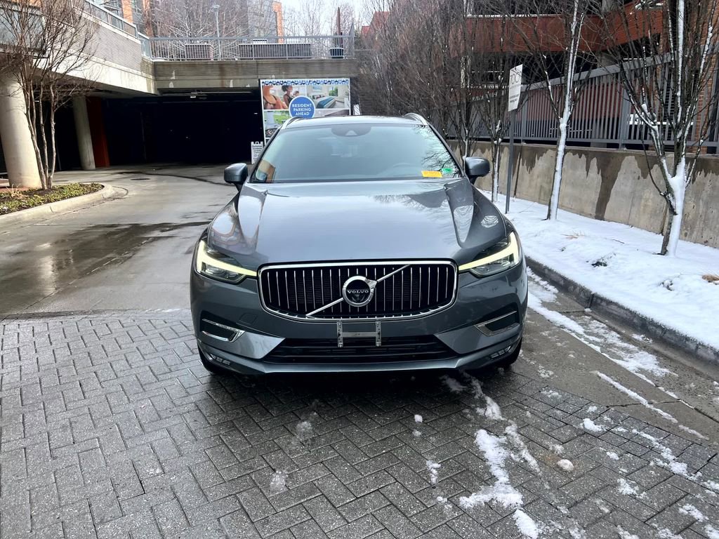 Used 2021 Volvo XC60 T5 Inscription w/ Advanced Package image 2