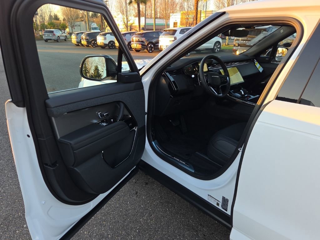 New 2026 Land Rover Range Rover Sport SE image 10