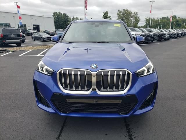 Used 2026 BMW X1 xDrive28i AWD/4WD image 2