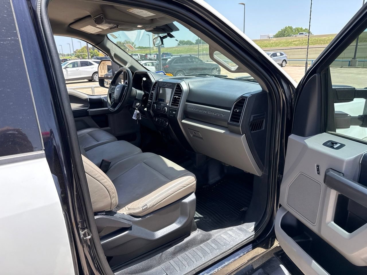 Used 2022 Ford F250 XLT AWD/4WD image 14