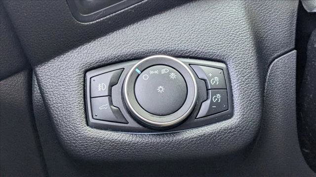 Used 2019 Ford Escape SE image 16