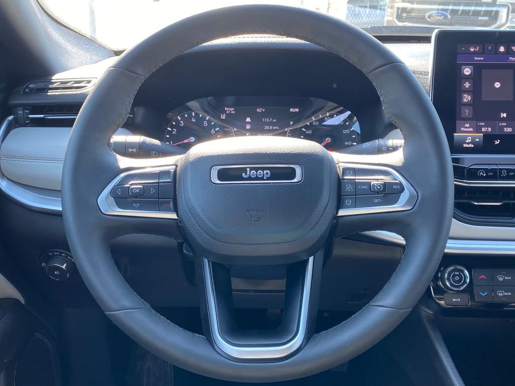 Used 2025 Jeep Compass Limited AWD/4WD image 20