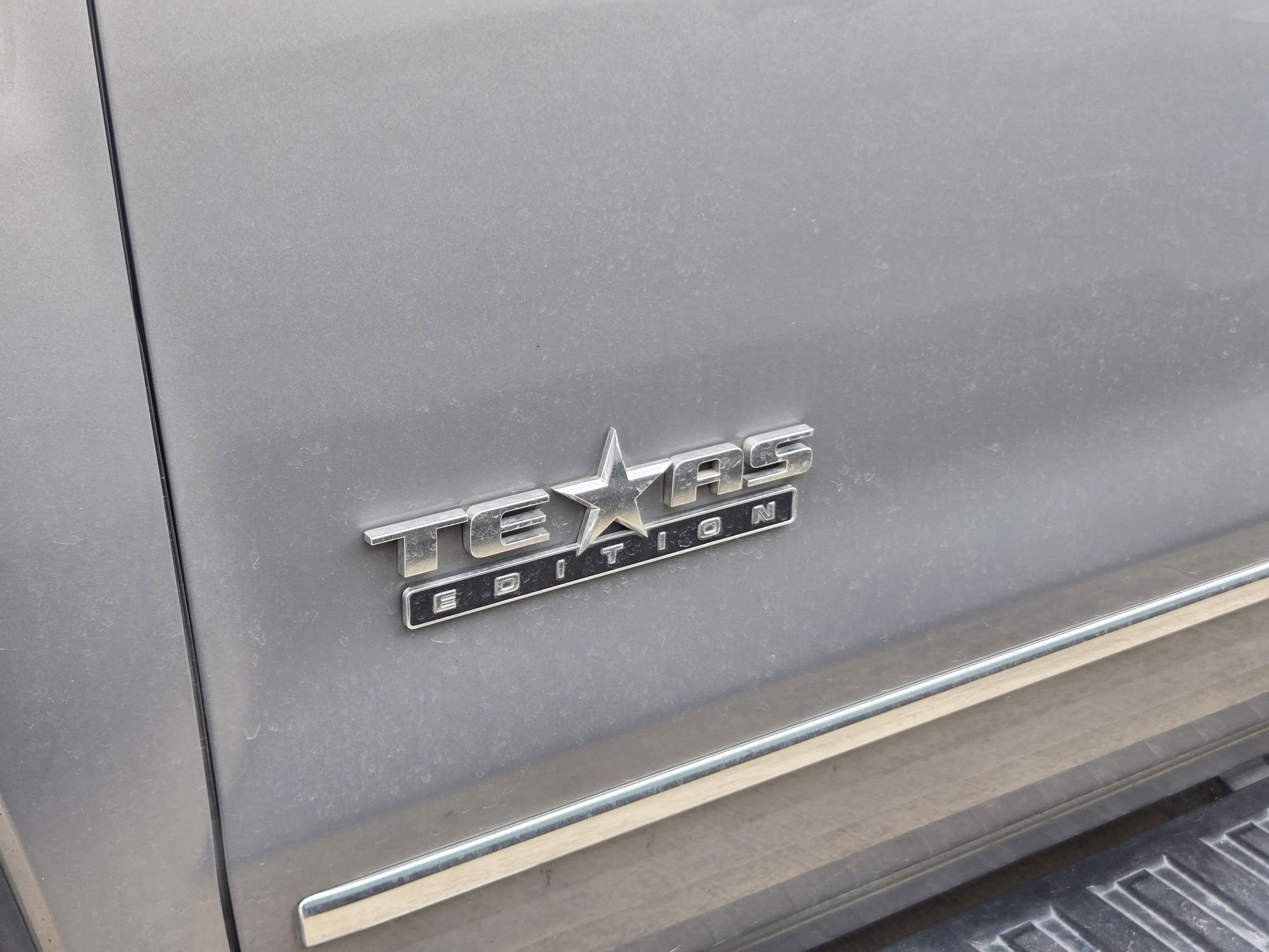 Used 2017 GMC Sierra 1500 SLT w/ Texas SLT Premium Package RWD image 4