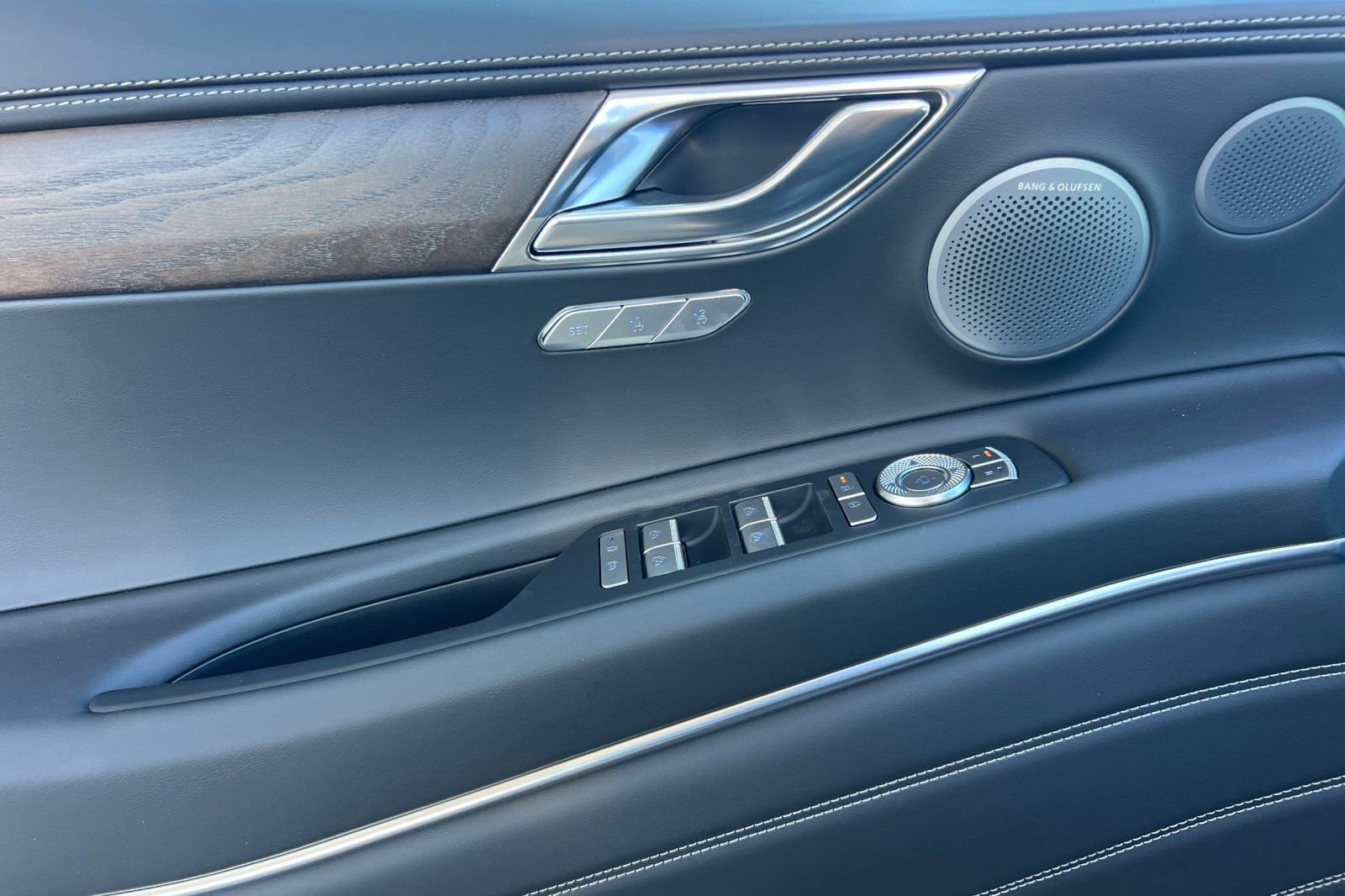 New 2026 Genesis GV80 2.5T Prestige image 12