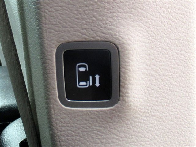 Used 2022 Chrysler Pacifica Limited image 20