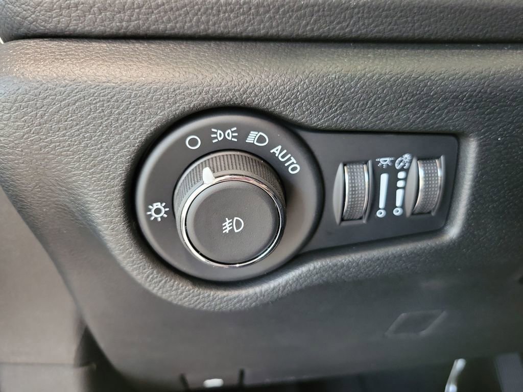 New 2026 Chrysler Pacifica Limited w/ S Appearance Package image 21