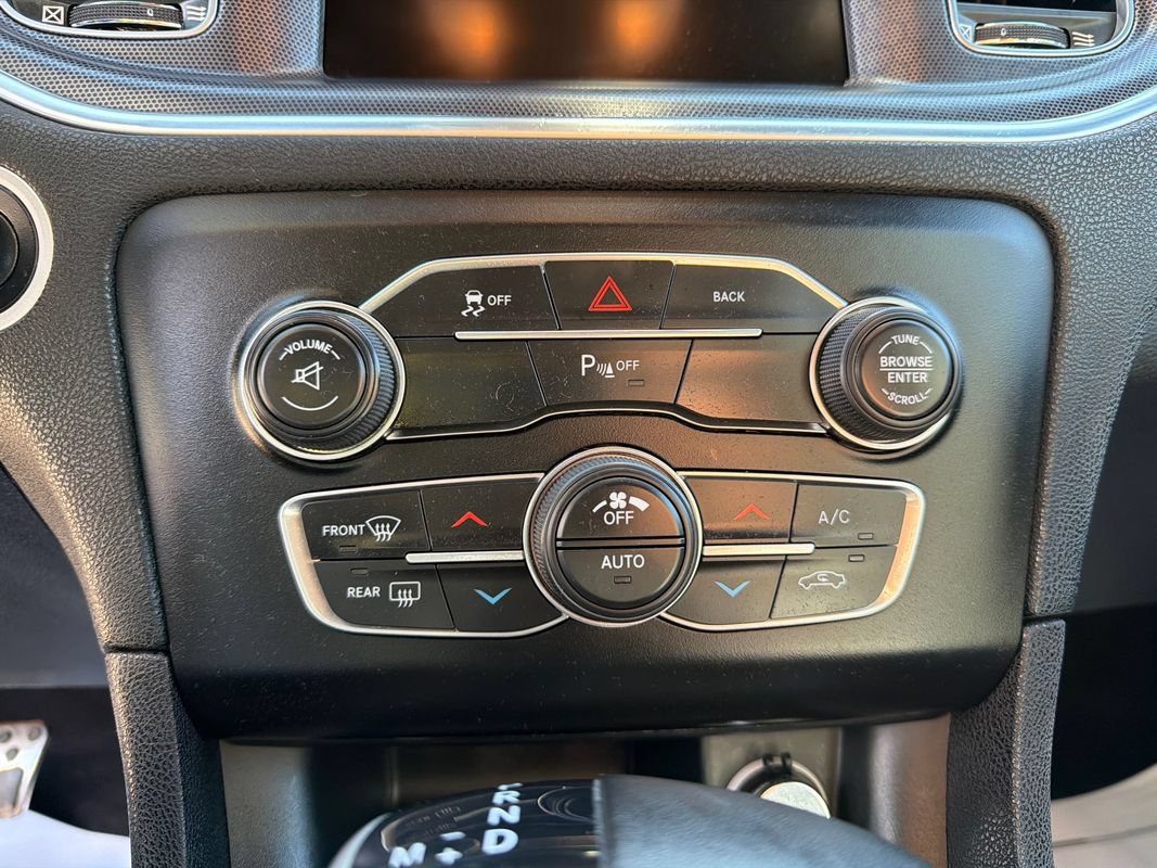Used 2016 Dodge Charger SXT w/ Navigation & Travel Group RWD image 24