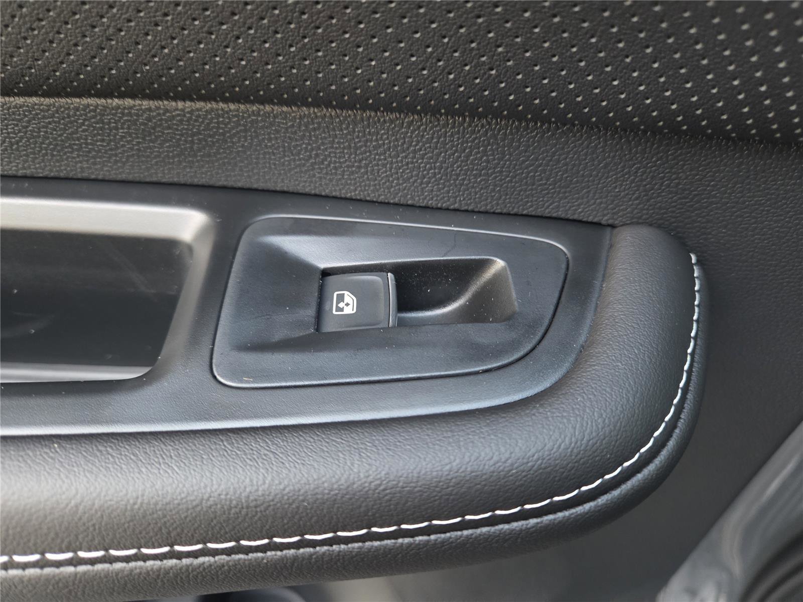 New 2026 Volkswagen Atlas SE image 28