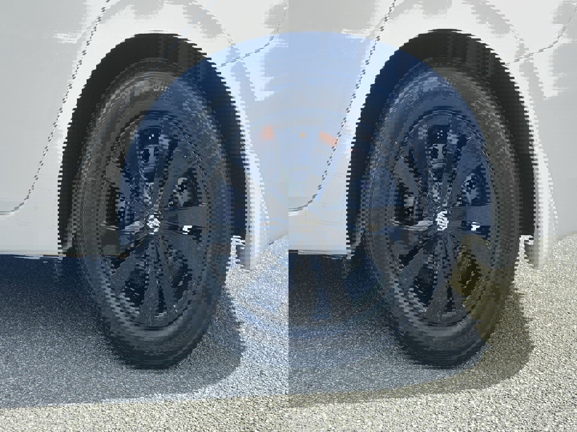 Used 2024 Nissan Versa S w/ Trunk Package image 28