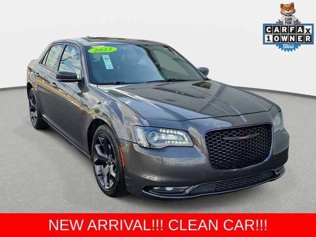 Used 2023 Chrysler 300 S image 3