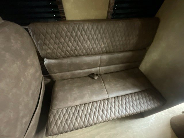 Used 2021 Mercedes-Benz Sprinter 2500 image 17