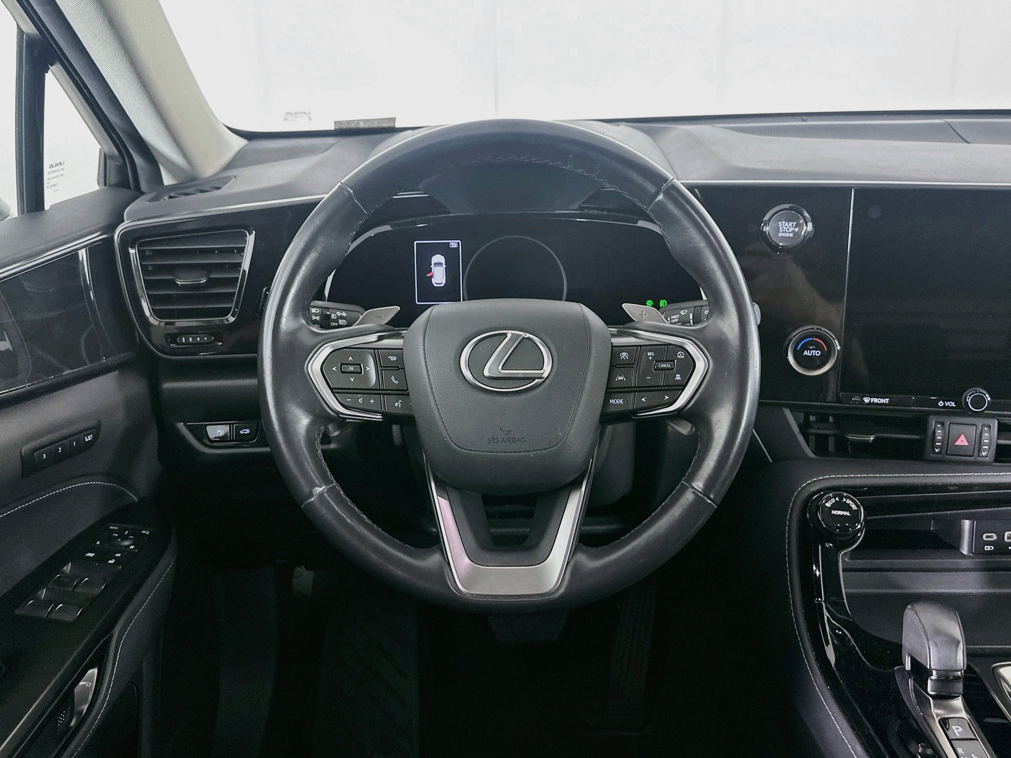 Used 2025 Lexus NX 250 FWD w/ Premium Package image 18